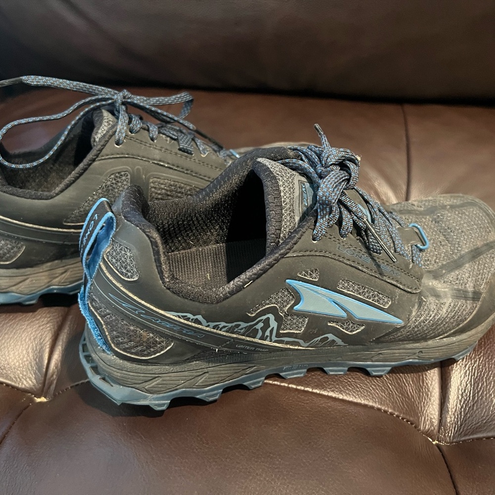 Altra Men's Lone Peak 4 Trail Running Shoes Barely Worn
